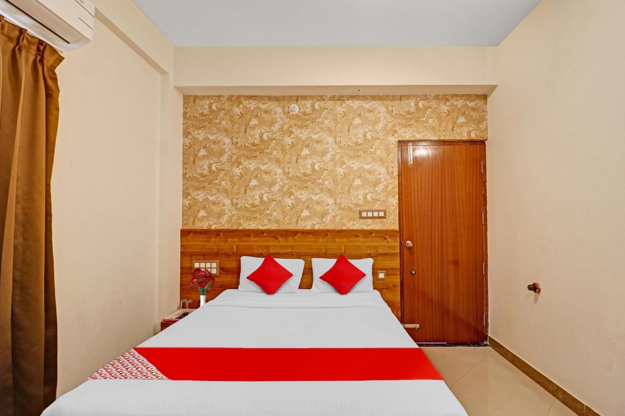 Hotel O Formula Vanivilasa Puram Exterior photo