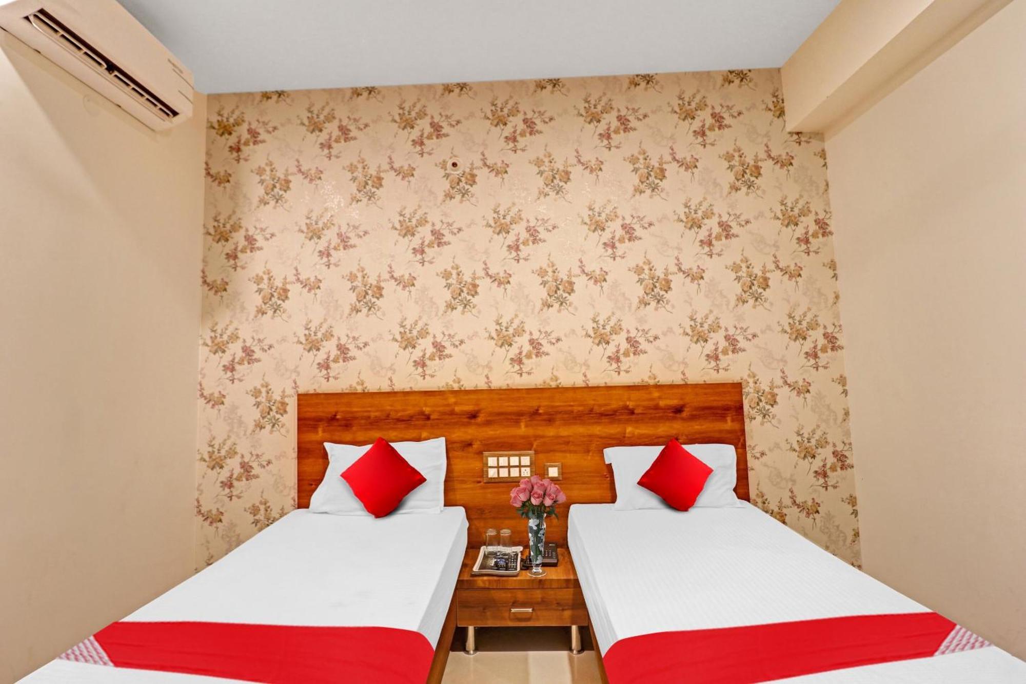 Hotel O Formula Vanivilasa Puram Exterior photo