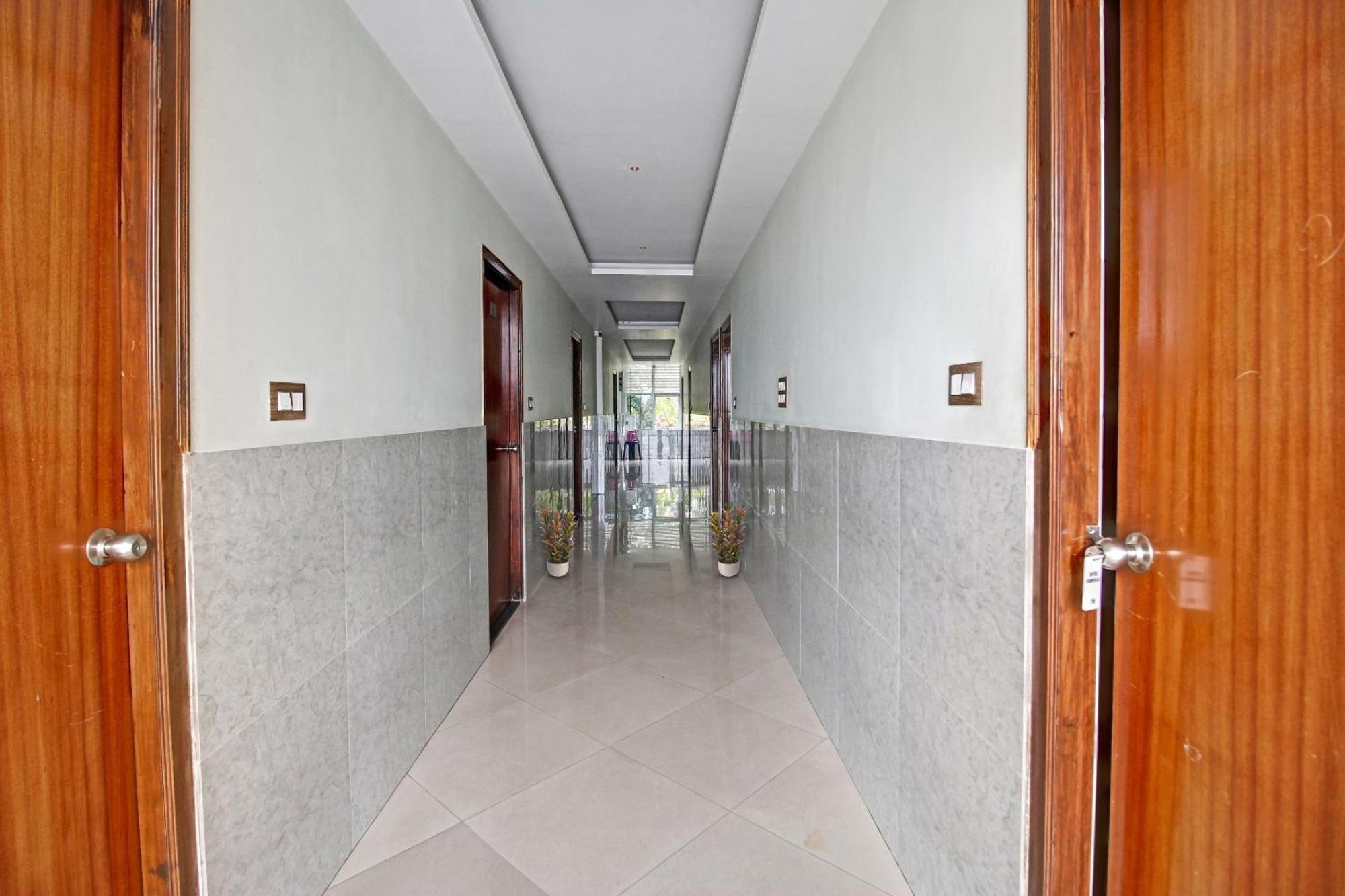 Hotel O Formula Vanivilasa Puram Exterior photo