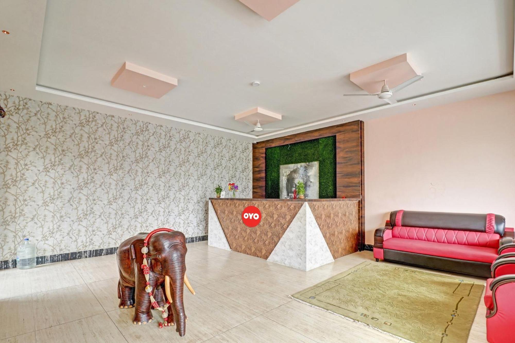 Hotel O Formula Vanivilasa Puram Exterior photo