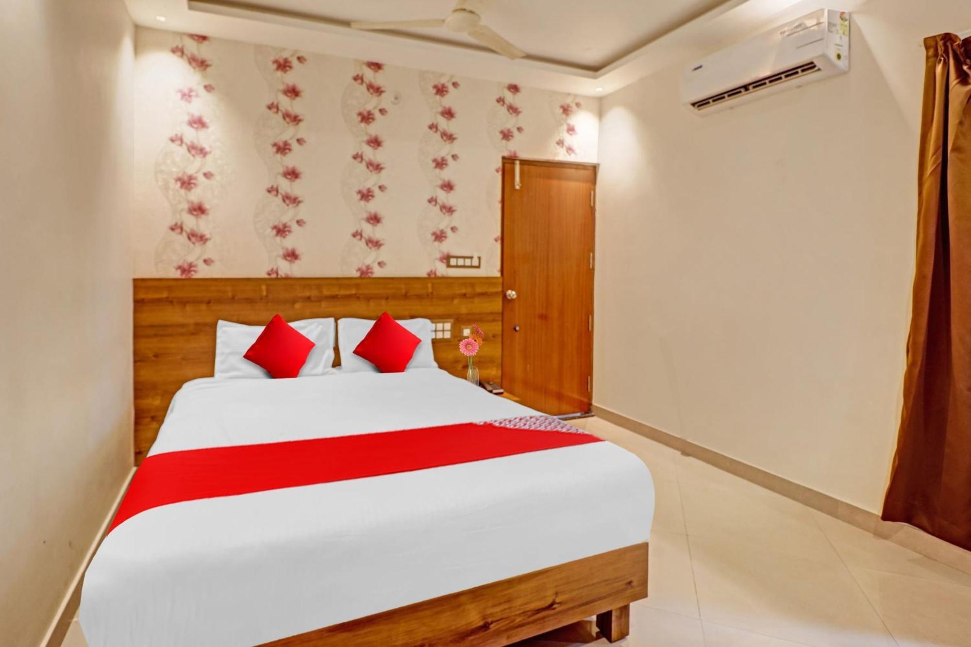 Hotel O Formula Vanivilasa Puram Exterior photo